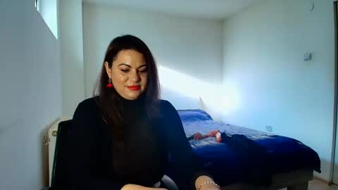 Snapshot of vixenvibesx chatting on 10/18/25, 01:34 vixenvibesx online show from 10/18/25, 01:34