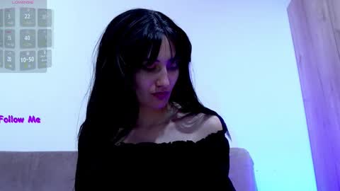 LOLA online show from 10/06/25, 01:25