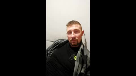 Snapshot of vladumyr chatting on 12/14/25, 10:03 vladumyr online show from 12/14/25, 10:03