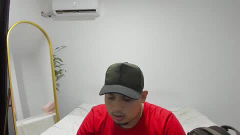 volt_boy57 online show from 11/06/25, 06:42