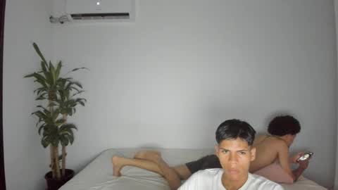 volt_boy57 online show from 11/09/25, 10:41