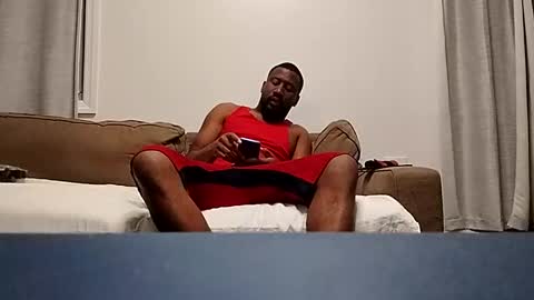 Snapshot of vondon69 chatting on 10/27/25, 03:10 Dashawn online show from 10/27/25, 03:10