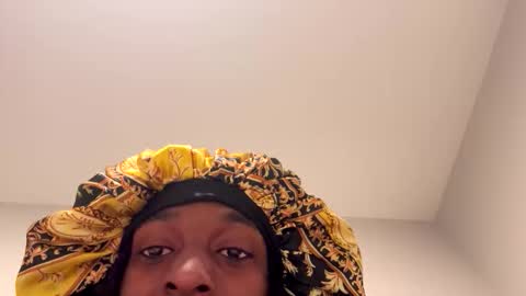 vonnieeb2x online show from 11/24/25, 03:39