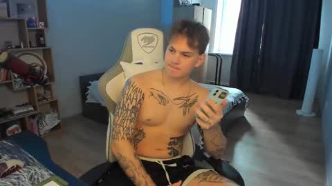 vova online show from 09/25/25, 10:19