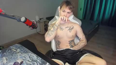 Snapshot of vova_belkin_ chatting on 10/26/25, 10:32 vova online show from 10/26/25, 10:32