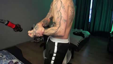 Snapshot of vova_belkin_ chatting on 12/03/25, 10:57 vova online show from 12/03/25, 10:57