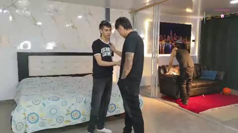 voyeurism_guys online show from 08/05/26, 10:44