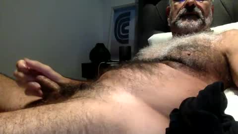 Enjoy guys of all ages if you are not on cam please dont ask for requests if i dont respond dont think im ignoring you i online show from 11/24/25, 10:26