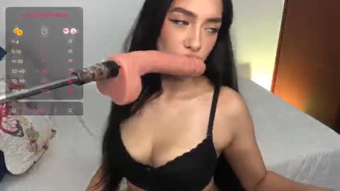 vsantini_ online show from 12/16/24, 02:04
