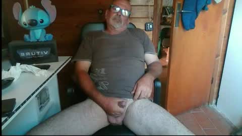 oscar online show from 10/04/25, 04:16