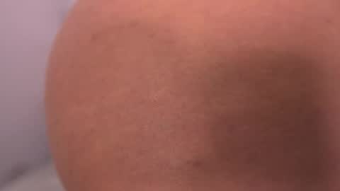 Snapshot of vvioleta_ chatting on 10/24/25, 03:14 Violeta online show from 10/24/25, 03:14