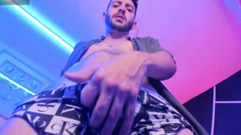 Snapshot of vynny_blacke_ chatting on 10/17/25, 11:51 Vynny Blacke online show from 10/17/25, 11:51