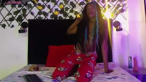 Zoey online show from 09/20/25, 03:18