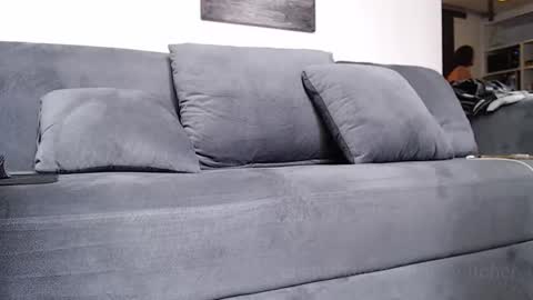 Snapshot of w_witcher chatting on 10/27/25, 03:43 w_witcher online show from 10/27/25, 03:43