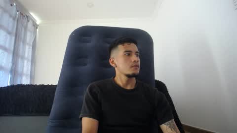 wade and antonella online show from 01/04/25, 08:27