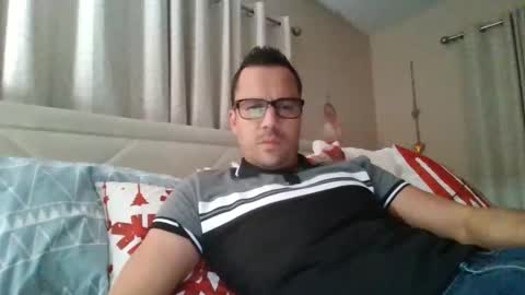 Snapshot of wakandalive chatting on 12/20/24, 12:41 wakandalive online show from 12/20/24, 12:41