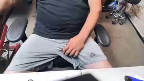 Snapshot of wakesblowinclouds chatting on 10/10/25, 11:53 wakesblowinclouds online show from 10/10/25, 11:53