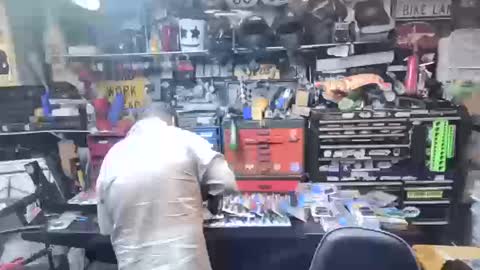 Snapshot of wakesblowinclouds chatting on 10/20/25, 02:17 wakesblowinclouds online show from 10/20/25, 02:17