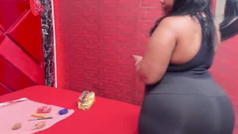 waleska   online show from 11/20/25, 11:54