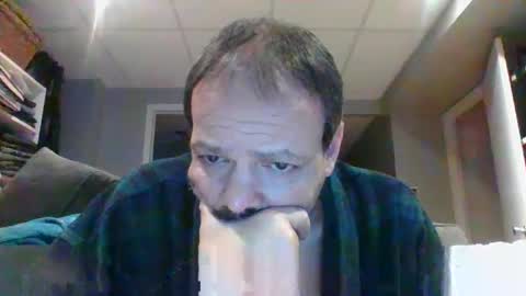 Snapshot of walker033 chatting on 02/09/25, 04:04 walker033 online show from 02/09/25, 04:04