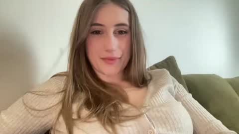 Snapshot of walkiria19 chatting on 02/22/26, 11:20 walkiria19 online show from 02/22/26, 11:20