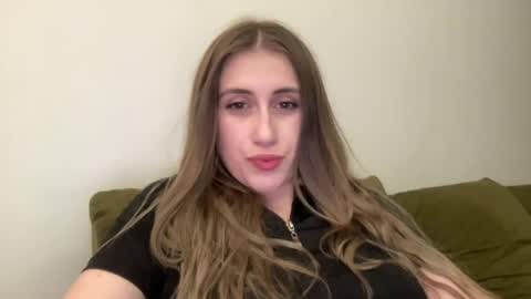 walkiria19 online show from 06/15/26, 07:38
