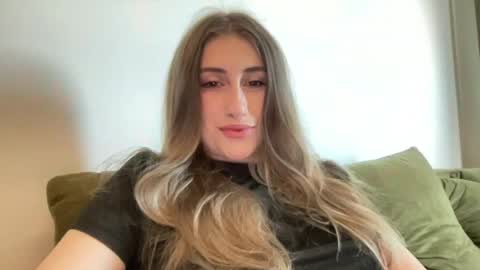 walkiria19 online show from 06/19/26, 05:01