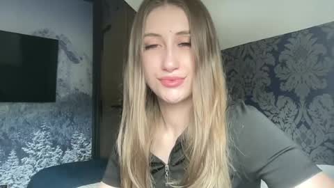 walkiria19 online show from 06/21/26, 07:44