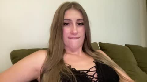 walkiria19 online show from 06/28/26, 07:20