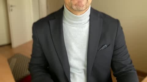 Snapshot of walky78 chatting on 12/10/24, 12:16 walky78 online show from 12/10/24, 12:16