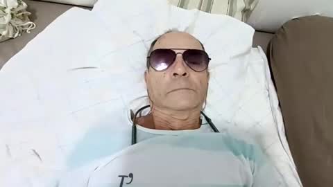 Snapshot of walleja chatting on 09/21/25, 03:35 walleja online show from 09/21/25, 03:35