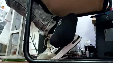 WaltherFeet  online show from 05/15/26, 06:59