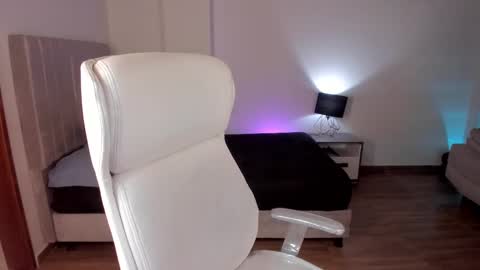 walton_abieca_ online show from 09/10/25, 01:27