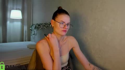 Snapshot of wanda_gomez chatting on 11/09/25, 01:53 Wanda online show from 11/09/25, 01:53