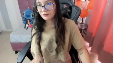 Alexandra online show from 05/18/26, 06:14