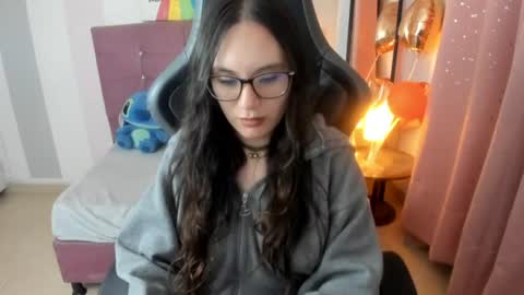 Alexandra online show from 06/11/26, 12:32