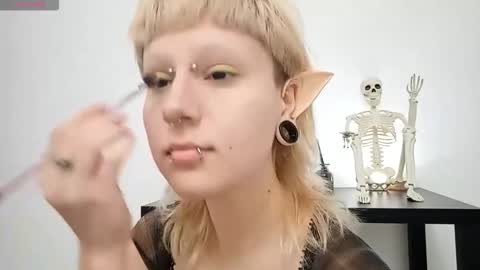 Lilly online show from 10/26/25, 03:07