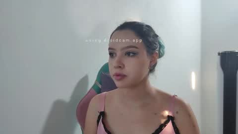 Snapshot of wandadoll chatting on 10/19/25, 11:33 Wanda online show from 10/19/25, 11:33