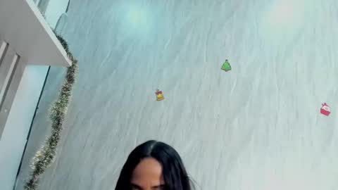 Snapshot of wandaloov chatting on 12/03/24, 09:23  wanda  online show from 12/03/24, 09:23