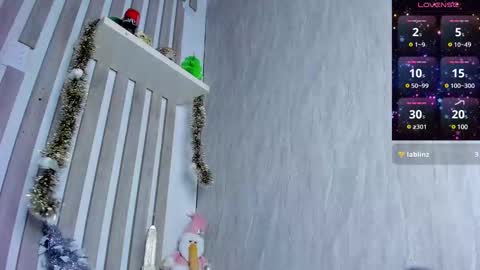 Snapshot of wandaloov chatting on 12/20/24, 12:30  wanda  online show from 12/20/24, 12:30