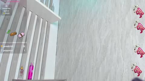 Snapshot of wandaloov chatting on 01/15/25, 01:02  wanda  online show from 01/15/25, 01:02