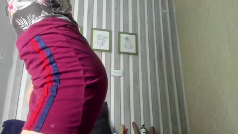 Snapshot of wandaloov chatting on 11/11/25, 05:18 wanda online show from 11/11/25, 05:18