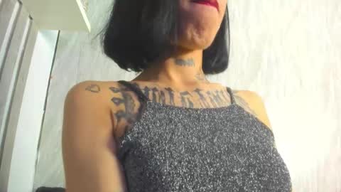 Snapshot of wandaloov chatting on 11/14/25, 03:38 wanda online show from 11/14/25, 03:38