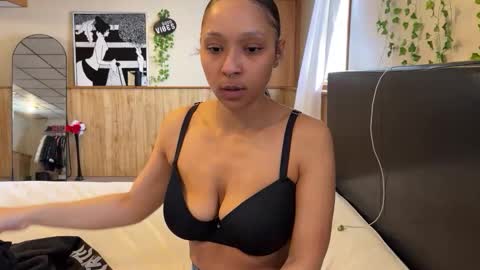wanderlustgaal online show from 03/31/26, 05:02