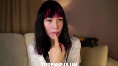 Betti online show from 10/03/25, 10:45