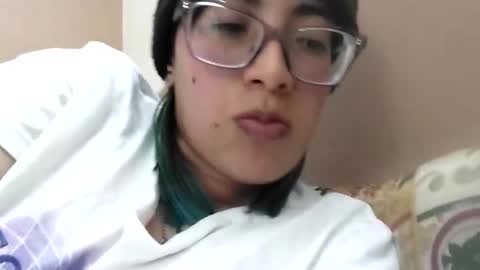 Snapshot of waningrosee chatting on 10/19/25, 11:27 Waningrose  Lu online show from 10/19/25, 11:27