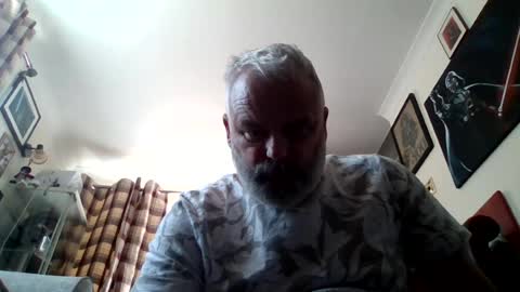 Snapshot of wankcam1973 chatting on 07/31/26, 12:48 wankcam1973 online show from 07/31/26, 12:48