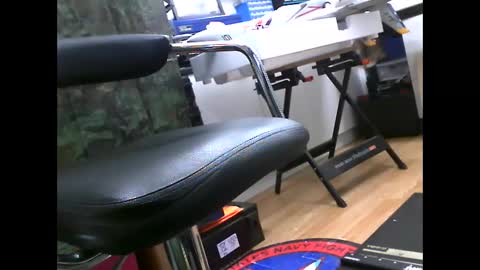 Snapshot of wankingjon chatting on 04/16/26, 05:03 wankingjon online show from 04/16/26, 05:03