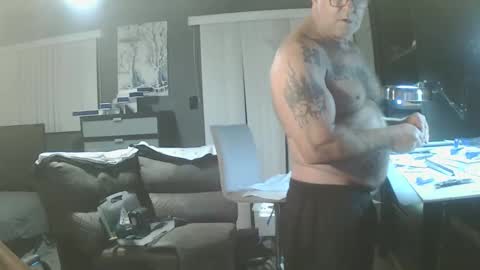 inittogetitin online show from 12/15/25, 08:07