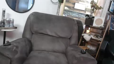 Snapshot of wantmymantofukme chatting on 10/29/25, 12:46 wantmymantofukme online show from 10/29/25, 12:46